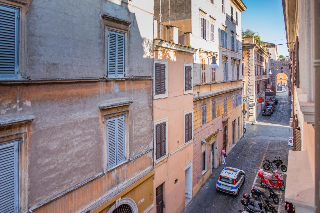 Spacious With Sunny Terrace Near Vatican روما المظهر الخارجي الصورة